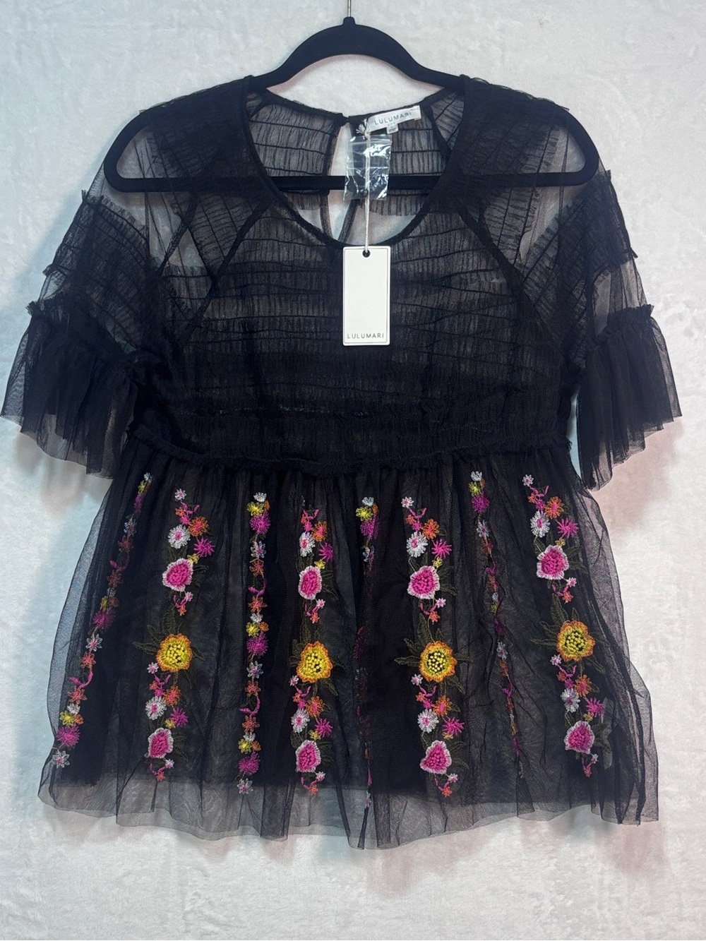 Lulumari black mesh tulle top ruffled short sleeves floral embroidery Sz Large